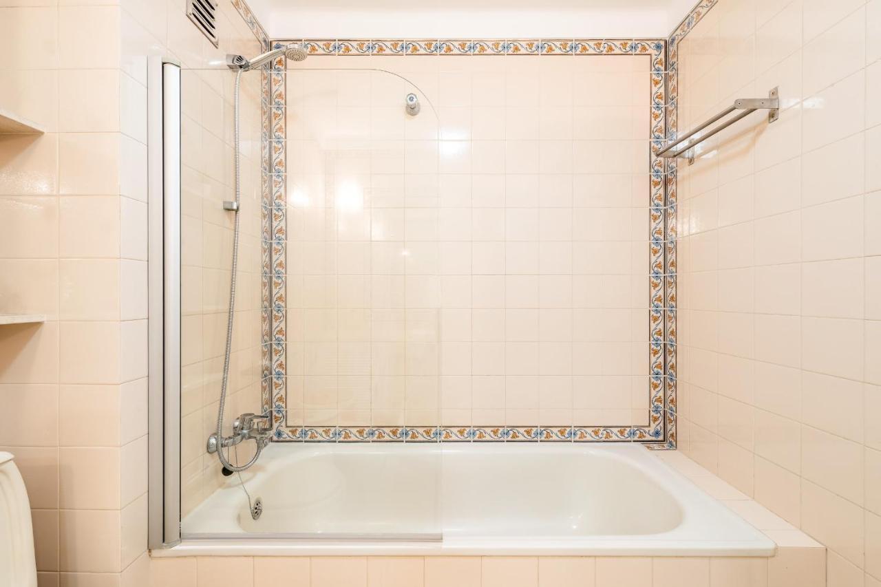 Appartement Guestready - Minimalist Downtown Apt With Terrace à Carcavelos  Extérieur photo