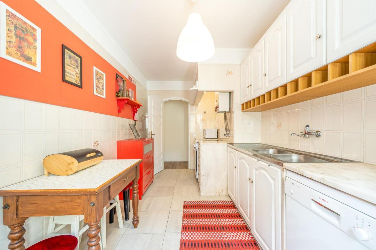 Appartement Guestready - Minimalist Downtown Apt With Terrace à Carcavelos  Extérieur photo