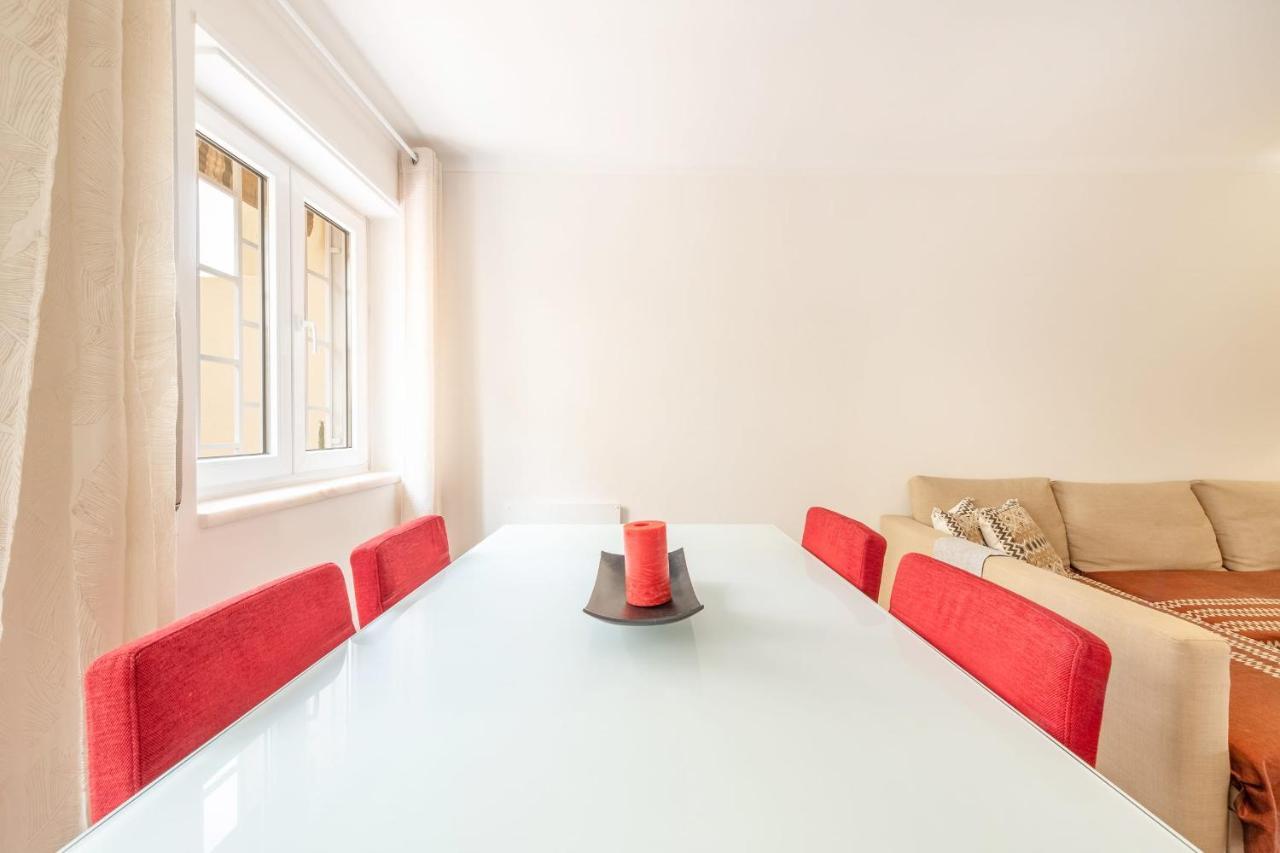 Appartement Guestready - Minimalist Downtown Apt With Terrace à Carcavelos  Extérieur photo